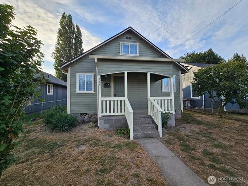 329 24th Ave, Longview, WA, 98632-1213 | Card Image
