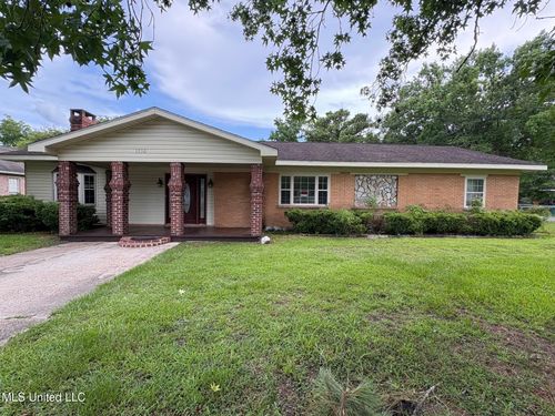 3530 Sherlawn Dr, Moss Point, MS, 39563-3861 | Card Image