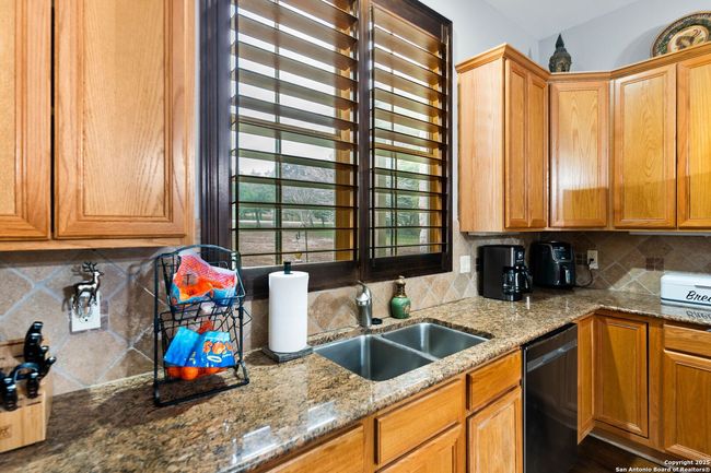 859 Indigo Run Dr, House other with 4 bedrooms, 3 bathrooms and null parking in Bulverde TX | Image 11