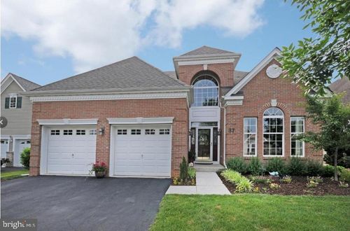 37 Norton Ave, Hightstown, NJ, 08520-3056 | Card Image