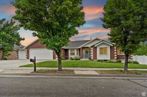 53 N Foxhill Rd, North Salt Lake, UT, 84054-3028 | Card Image