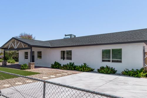 9845 N 15th Ave, Phoenix, AZ, 85021-2105 | Card Image