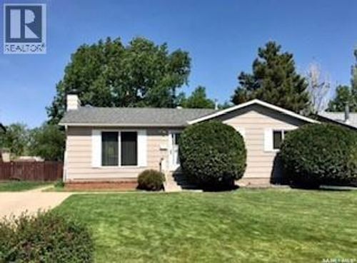 413 Hayes Dr, Swift Current, SK, S9H4H2 | Card Image