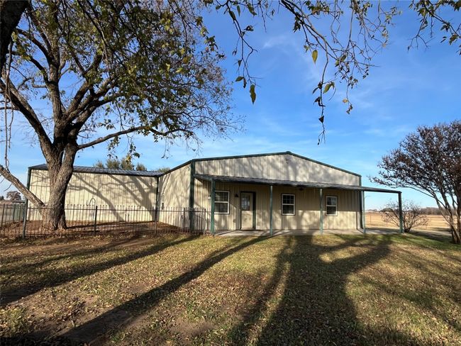 8313 Us Highway 377, House other with 3 bedrooms, 3 bathrooms and null parking in Collinsville TX | Image 32