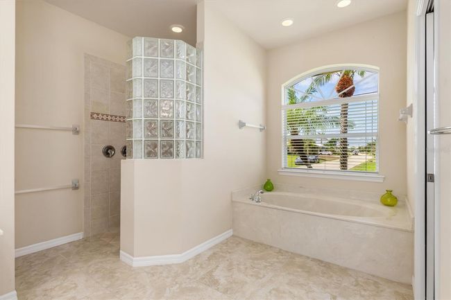 2224 Via Veneto Dr, House other with 3 bedrooms, 2 bathrooms and null parking in PUNTA GORDA FL | Image 30
