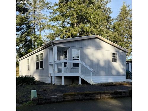 530 Shorepines Ct, Coos Bay, OR, 97420-2937 | Card Image