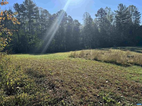 135 John Boys Ln, STANARDSVILLE, VA, 22973-3606 | Card Image