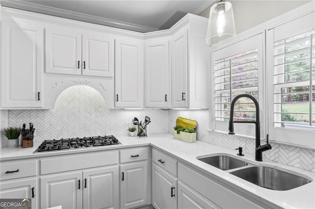 405 Joanna Tae Ct, House other with 5 bedrooms, 5 bathrooms and 3 parking in Alpharetta GA | Image 19