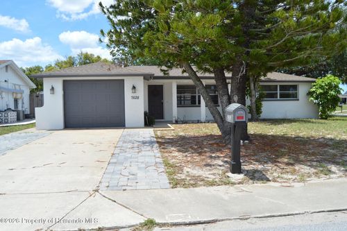 7628 Candle Dr, Port Richey, FL, 34668-1010 | Card Image