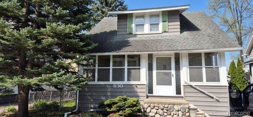 830 Knowles St, Royal Oak, MI, 48067-3718 | Card Image