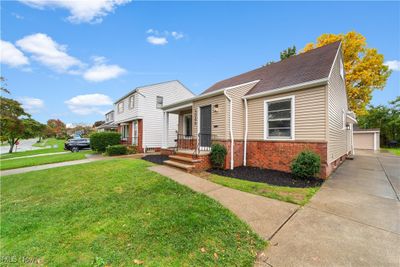 4086 Stonehaven Road, House other with 3 bedrooms, 2 bathrooms and null parking in South Euclid OH | Image 2