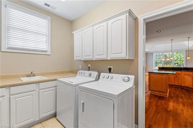 Laundry Room-Main | Image 37