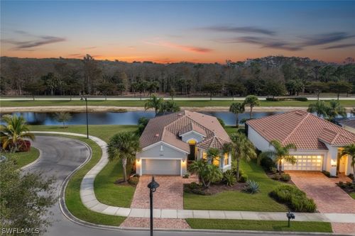 9065 Siesta Bay Drive, NAPLES, FL, 34120 | Card Image