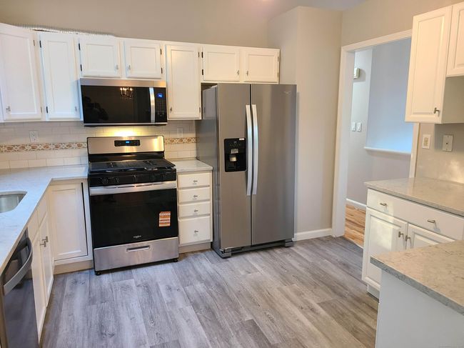 24 Wiscassett Ave, House other with 3 bedrooms, 3 bathrooms and null parking in Hamden CT | Image 10