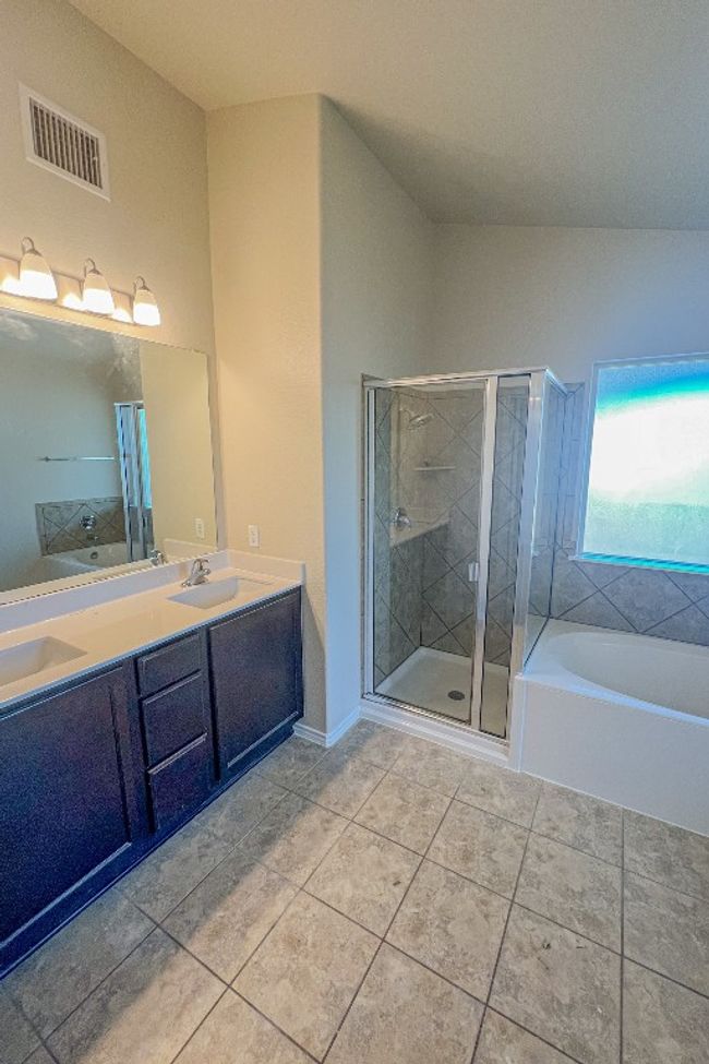 248 Geode Ln, House other with 4 bedrooms, 2 bathrooms and 4 parking in Jarrell TX | Image 10