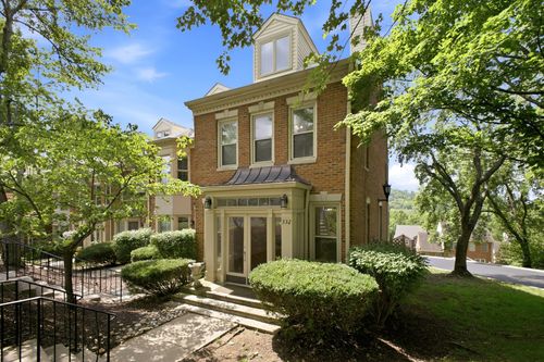 332 Ardsley Pl, Nashville, TN, 37215-3220 | Card Image