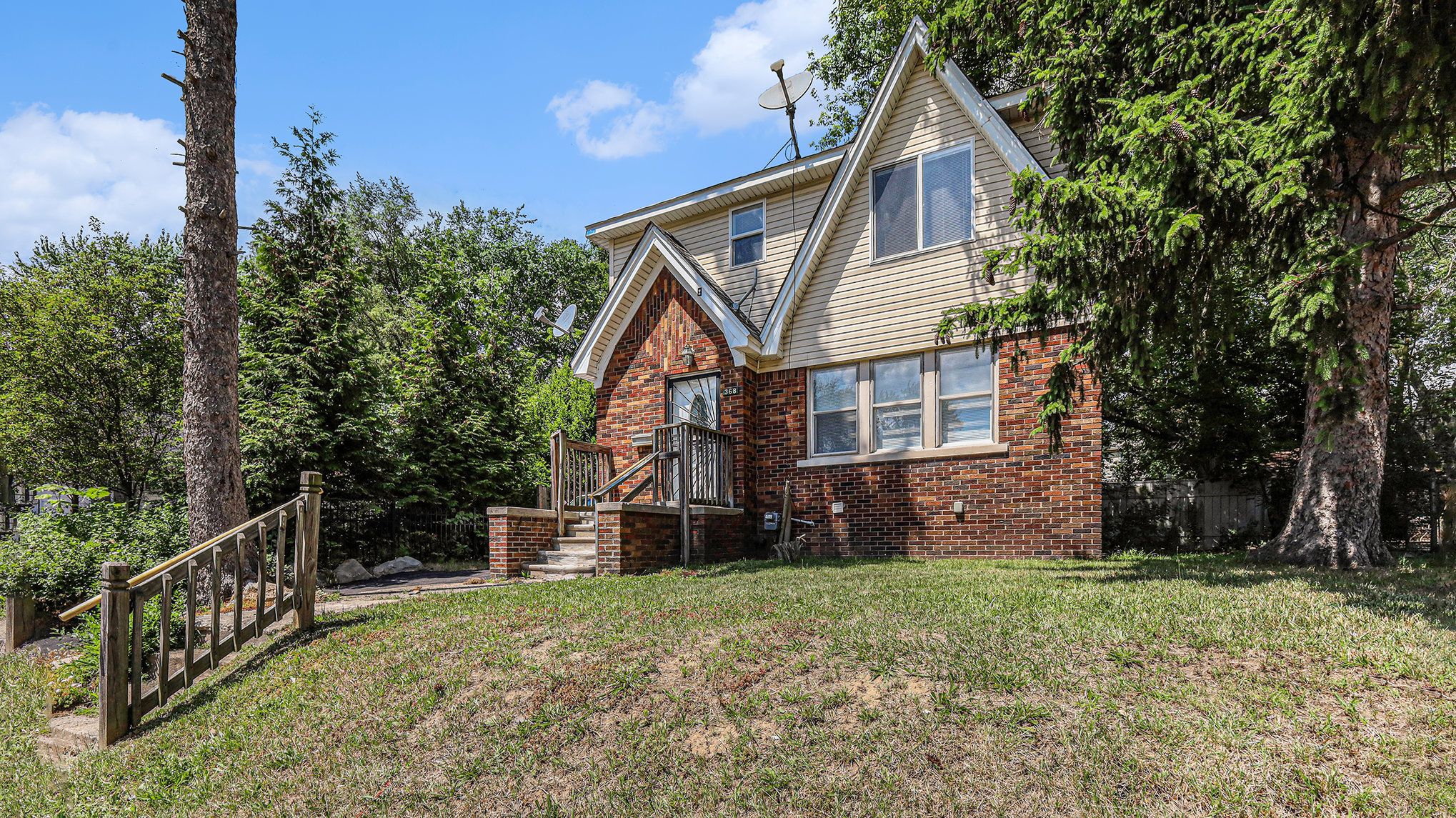 Voorheis St, Pontiac, MI 48341