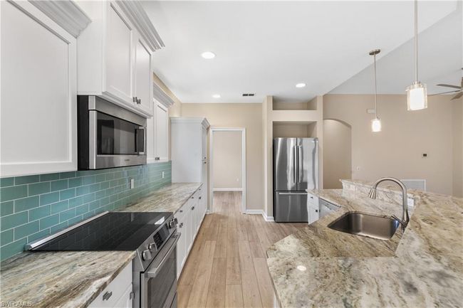 UNIT-205 - 8508 Via Lungomare Cir, Condo with 2 bedrooms, 2 bathrooms and 1 parking in ESTERO FL | Image 10
