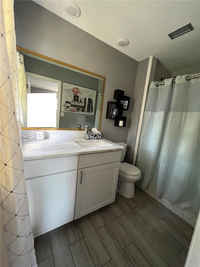Bathroom | Image 15