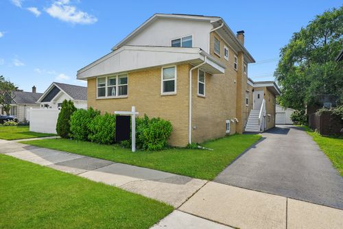 4322 Amelia Ave, Lyons, IL, 60534-1540 | Card Image