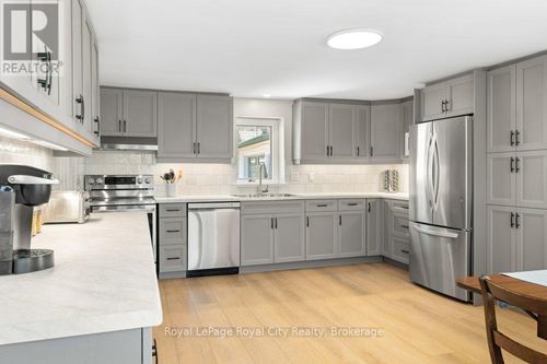 8397 Wellington Rd, Erin, ON, N0B2K0 | Card Image