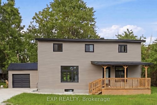 13 Elm St Street, South Glengarry, ON, K0C1N0 | Card Image