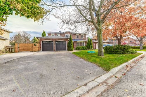 40 Dawnridge Trail, Brampton, ON, L6Z2A1 | Card Image