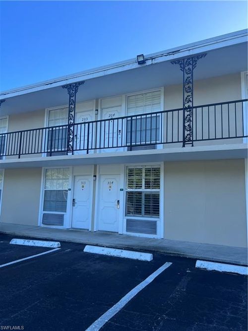 ste-204-2555 Tamiami Trl, NAPLES, FL, 34103-3711 | Card Image