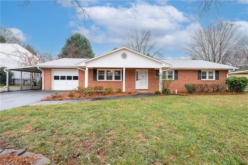 6070 Blue Bonnet Ln, Winston Salem, NC, 27103-9717 | Card Image