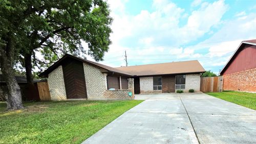 6610 Northleaf Dr, Houston, TX, 77086-1928 | Card Image