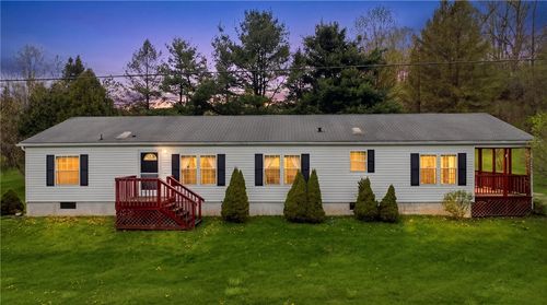 823 Glover Rd, Clyde, NY, 14433-9324 | Card Image