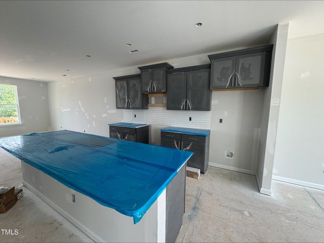 Kitchen | Image 11