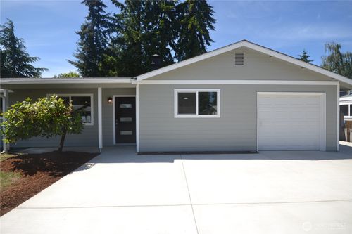 64 Queets St, Steilacoom, WA, 98388-1661 | Card Image