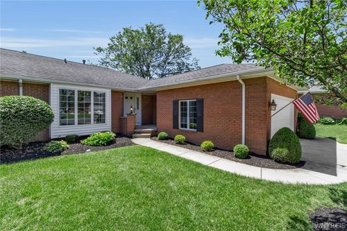 3 Saint Charles Ct, Amherst, NY, 14221-5826 | Card Image
