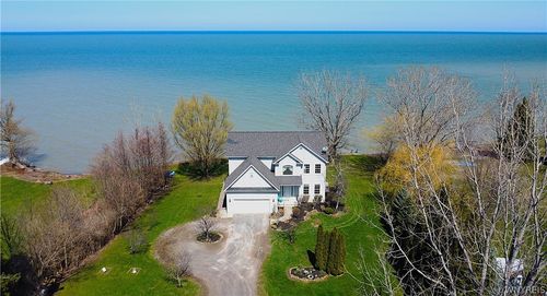2949 W Lake Road, Wilson, NY, 14172 | Card Image
