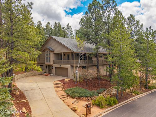1426 N Edgewood St, Flagstaff, AZ, 86004-7271 | Card Image
