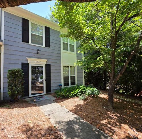 2507 Queen Anne Ct, Sandy Springs, GA, 30350-2098 | Card Image
