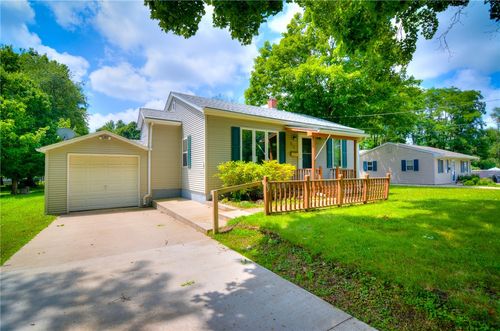 63 Grays Ln, Decatur, IL, 62526-1424 | Card Image