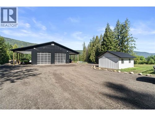 22 Parsons Rd, Mara, BC, V0E2K0 | Card Image