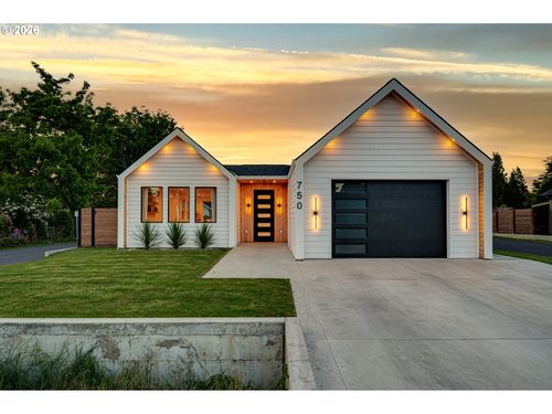 750 Washington St, Woodland, WA, 98674-8472 | Card Image