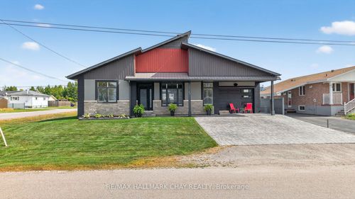 70 Montreal St, Sturgeon Falls, ON, P2B3G9 | Card Image