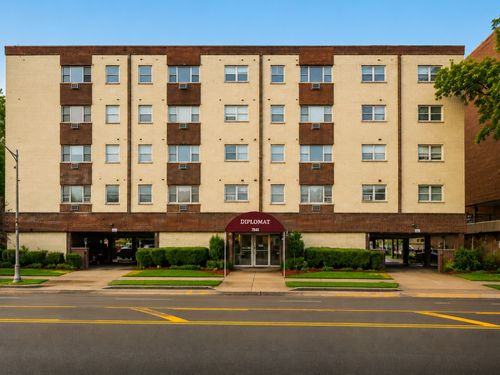 3a-7840 W North Avenue, Elmwood Park, IL, 60707 | Card Image