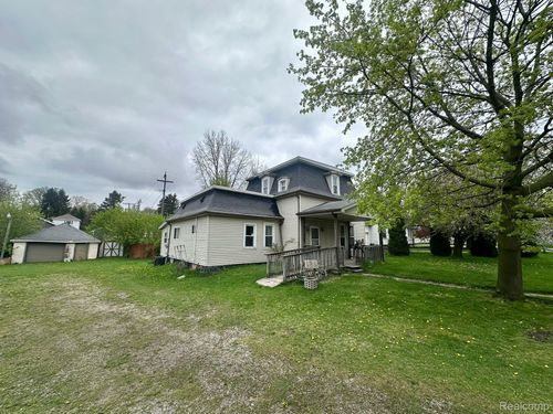 1 1st St, Yale, MI, 48097-2801 | Card Image