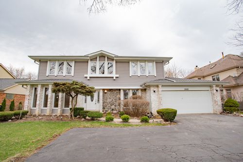 1900 Landwehr Rd, Northbrook, IL, 60062-5163 | Card Image