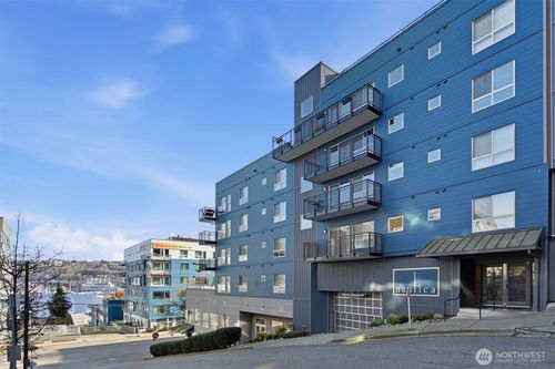 609-701 Galer St, Seattle, WA, 98109-3549 | Card Image