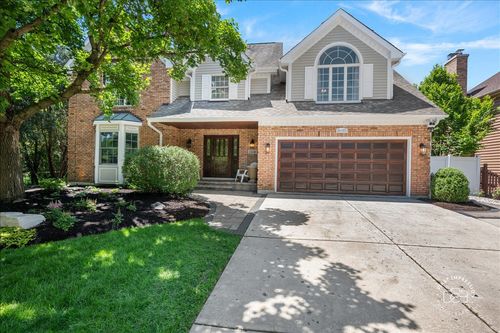 26W373 Churchill Rd, Winfield, IL, 60190-2105 | Card Image