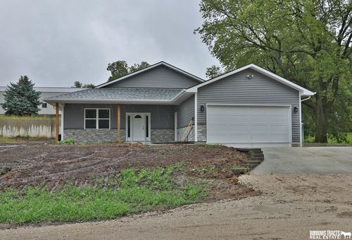 320 Tecumseh St, Sterling, NE, 68443 | Card Image