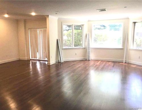 apt-1a-171 Great Neck Rd, Great Neck, NY, 11021-3347 | Card Image