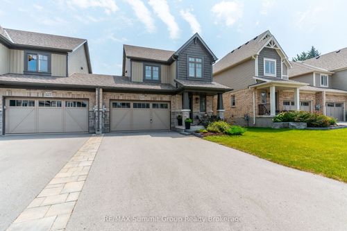 125 Mullin St, Markdale, ON, N0C1H0 | Card Image