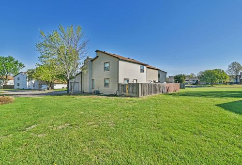 2403 Walden Dr. #202, Wichita, KS, 67226 | Card Image